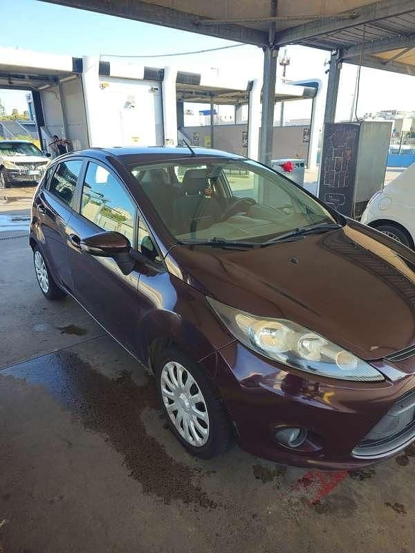 Usata Ford Fiesta Titanium 82 CV (60 kW) 2010 Berlina