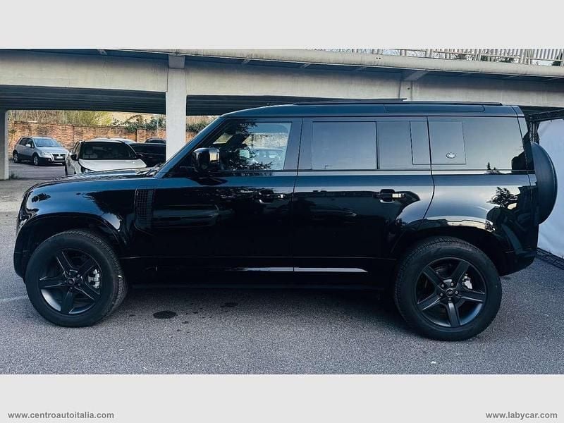 Usata Land Rover Defender HSE Dynamic 249 CV (183 kW) 2023 Nero SUV