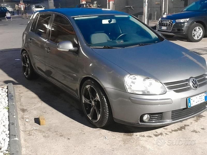 Usata VW Golf V 2007 Grigio Berlina