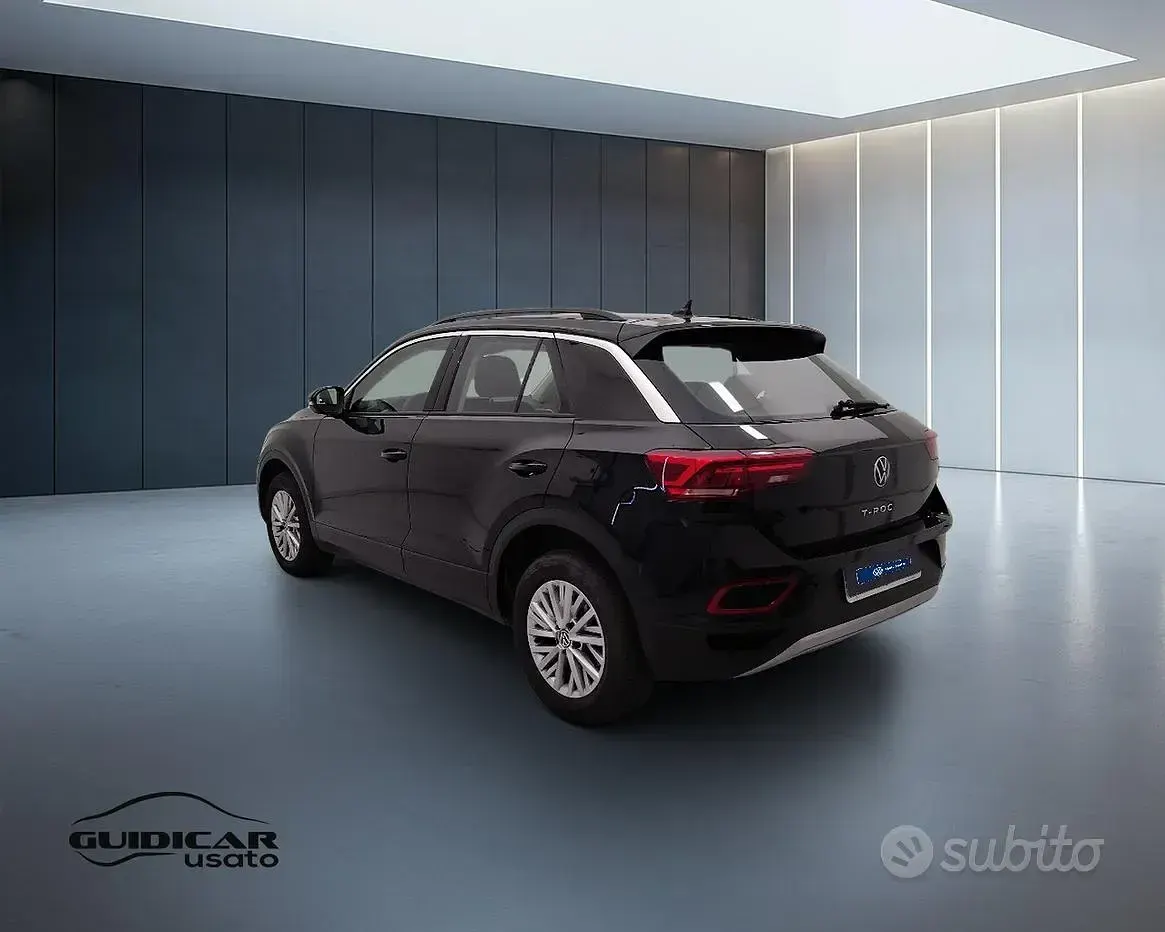 Usata VW T-Roc Life 116 CV (85 kW) 2025 Nero SUV