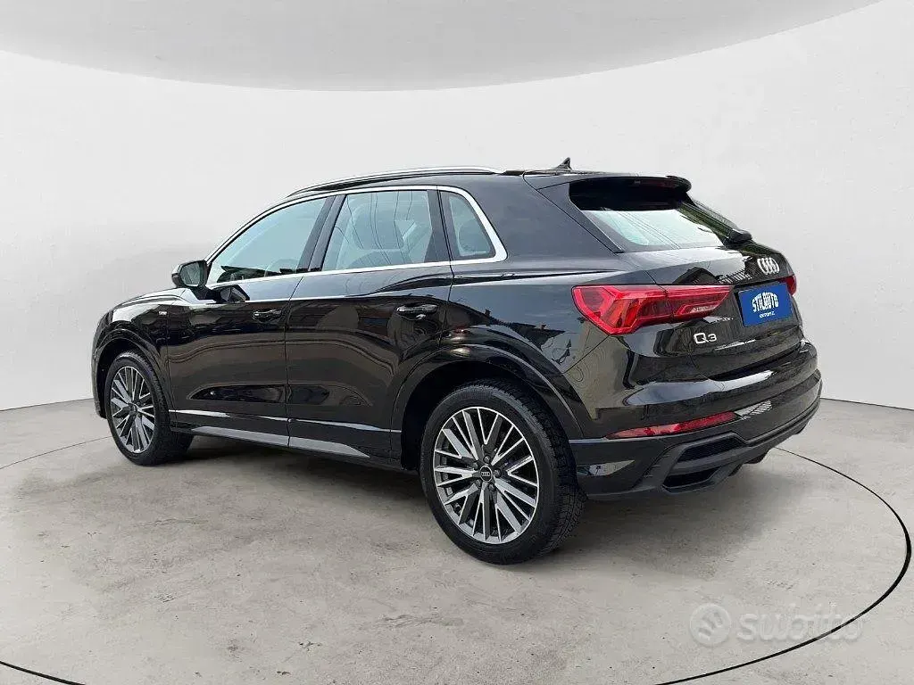 Usata Audi Q3 S-Line 150 CV (110 kW) 2023 Nero metallizzato SUV