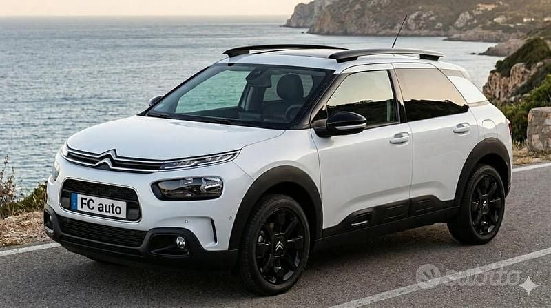 Usata Citroën C4 Shine 102 CV (75 kW) 2019 Bianco Monovolume