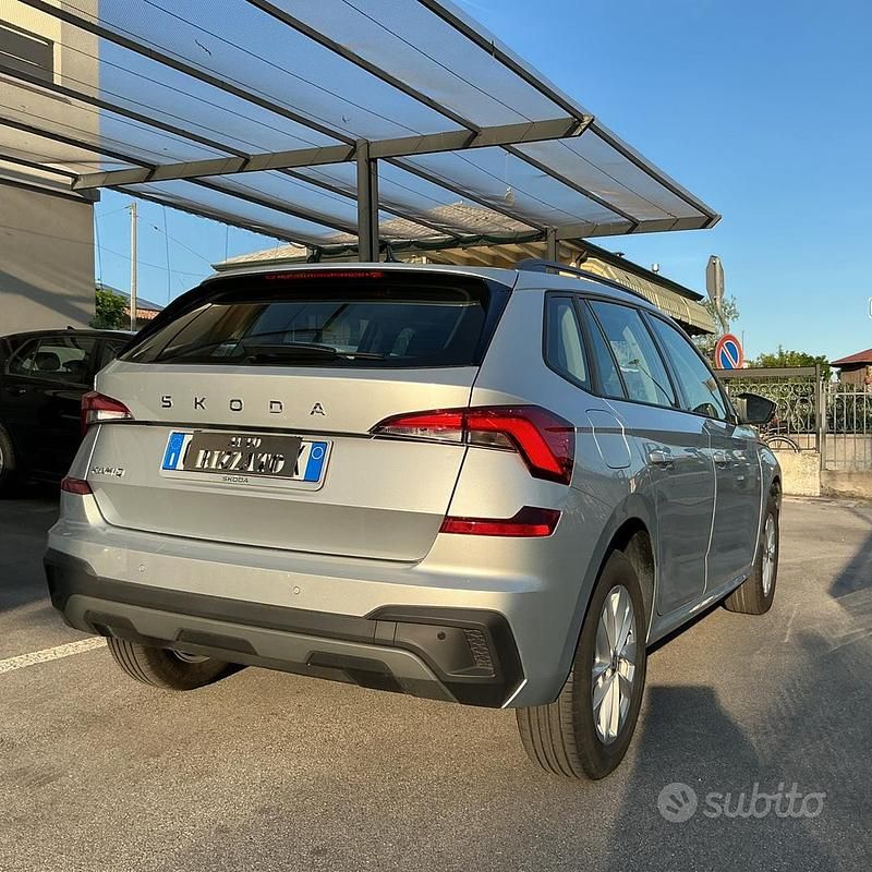 Usata Skoda Kamiq Selection 95 CV (69 kW) 2025 Grigio SUV