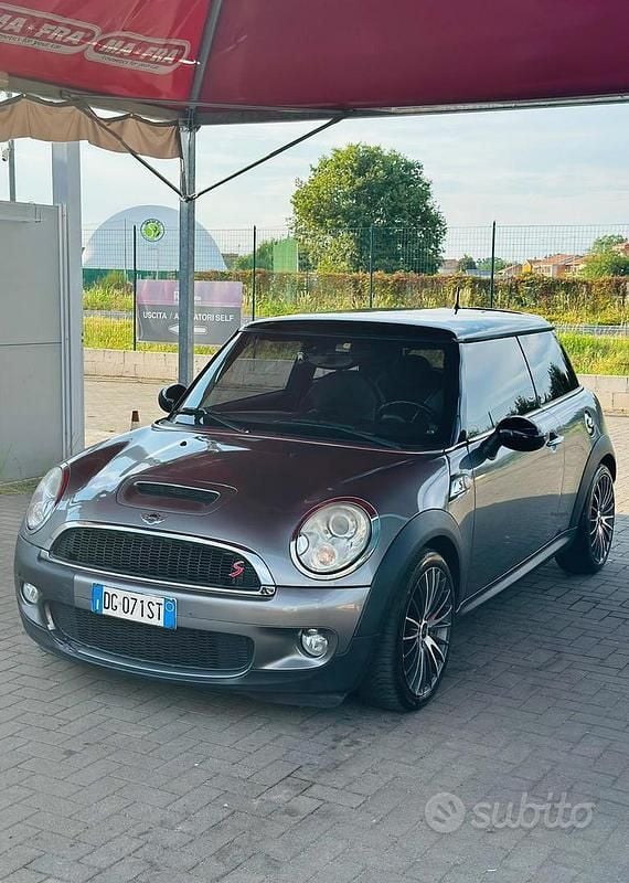 Usata Mini Cooper S 175 CV (128 kW) 2007 Grigio Utilitaria