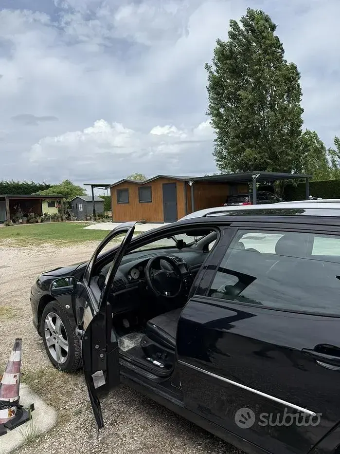 Usata Peugeot 407 140 CV (102 kW) 2008 Nero Station wagon