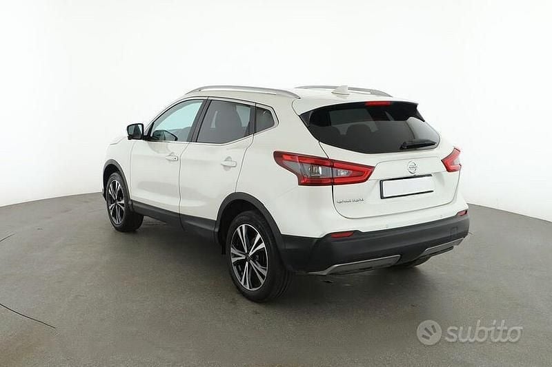 Usata Nissan Qashqai N-Connecta 115 CV (84 kW) 2017 Bianco SUV