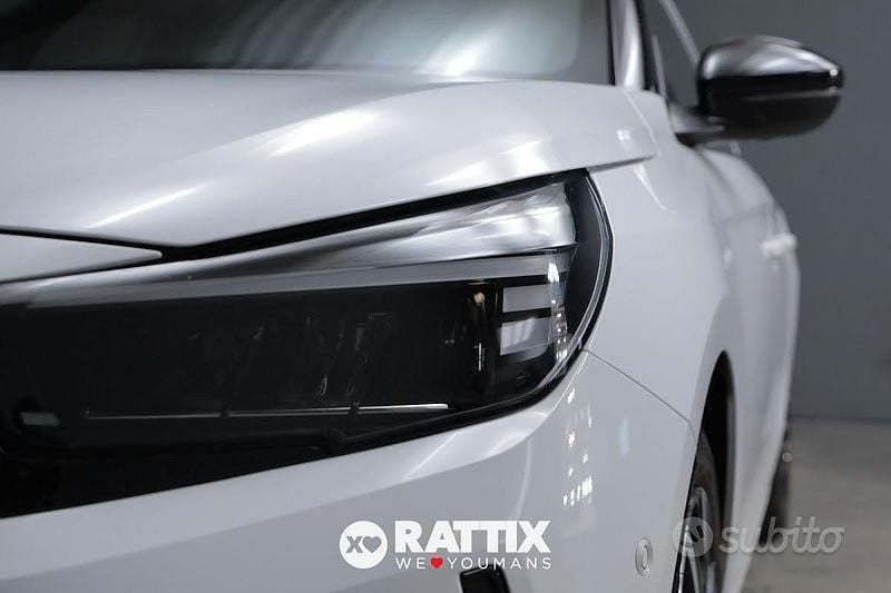 Usata Opel Corsa 101 CV (74 kW) 2025 Artik white Utilitaria