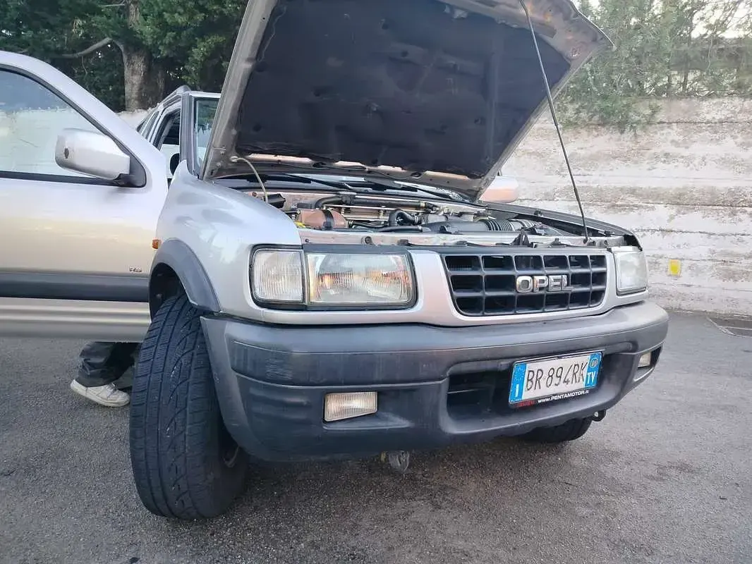 Usata Opel Frontera Sport 116 CV (85 kW) 2001 SUV