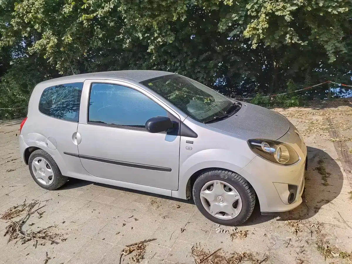 Usata Renault Twingo 75 CV (55 kW) 2011 Grigio Utilitaria