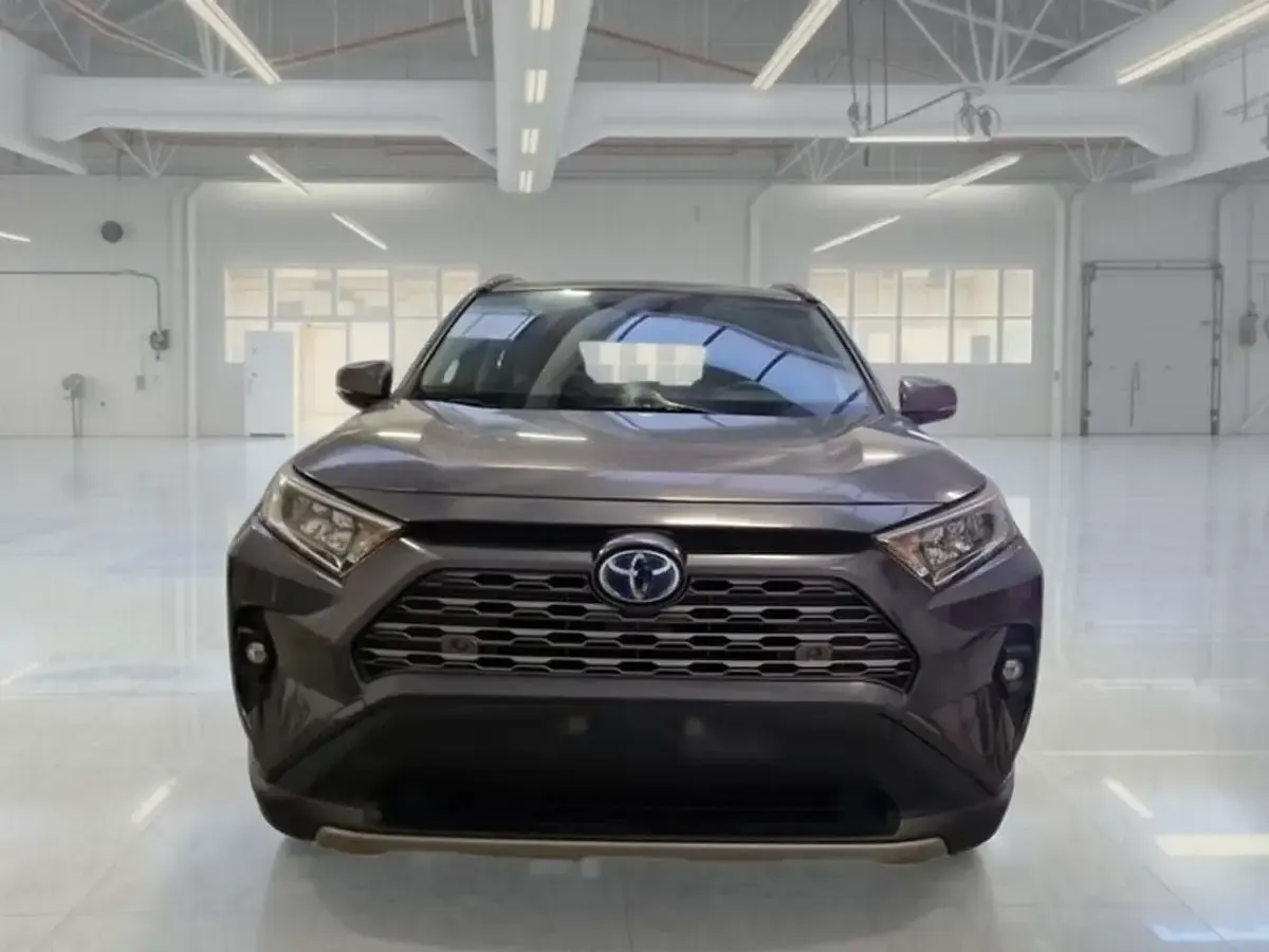 Usata Toyota RAV4 Hybrid 178 CV (130 kW) 2022 Grigio SUV