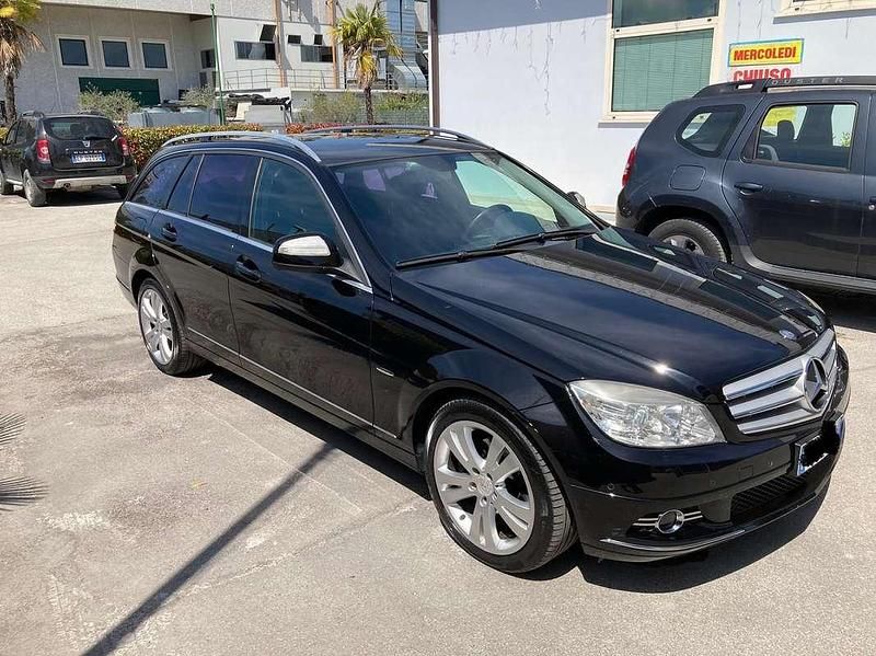 Usata Mercedes C220 Avantgarde 170 CV (125 kW) 2008 Nero Station wagon