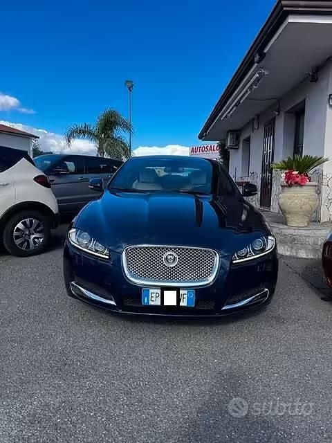 Usata Jaguar XF Portfolio 200 CV (147 kW) 2013 Blu Berlina