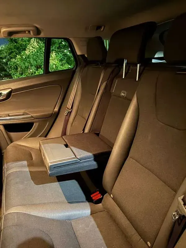 Usata Volvo V60 Momentum 114 CV (83 kW) 2013 Station wagon