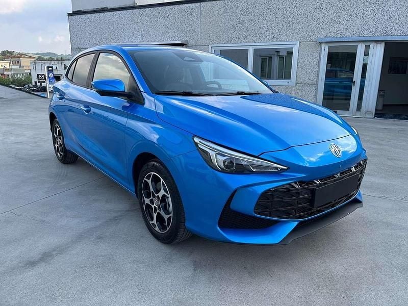 Usata MG MG3 Luxury 194 CV (142 kW) 2024 Blu/azzurro Utilitaria