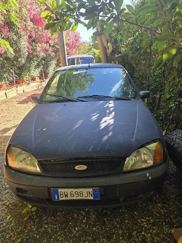 Usata Ford Fiesta Zetec 75 CV (55 kW) 2001 Utilitaria