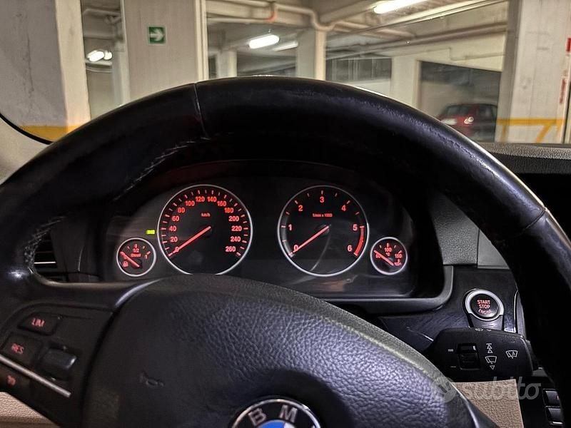 Usata BMW 525 218 CV (160 kW) 2012 Grigio Station wagon
