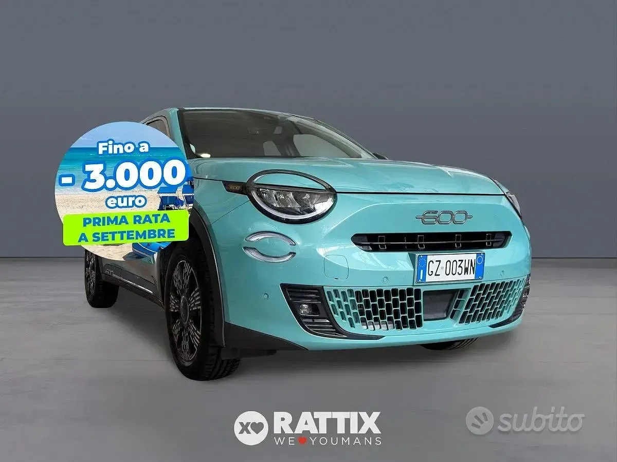 Usata Fiat 600 Pop 136 CV (100 kW) 2025 Azzurro acqua SUV