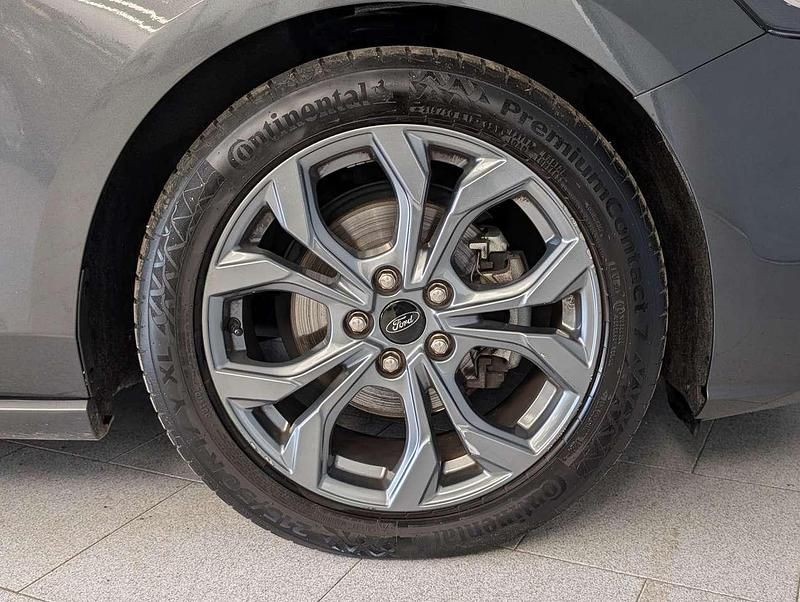 Usata Ford Focus ST-Line 116 CV (85 kW) 2023 Grigio Station wagon