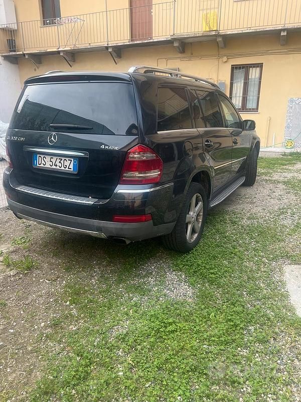 Usata Mercedes GL320 224 CV (164 kW) 2008 Nero SUV