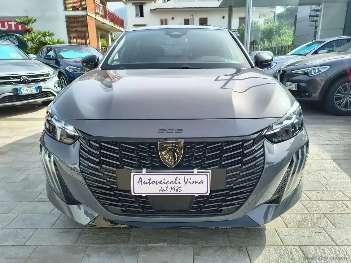 Usata Peugeot 208 GT 136 CV (100 kW) 2025 Grigio Utilitaria