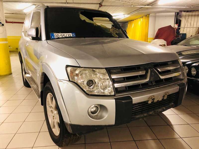 Grigio Usata 2007 Mitsubishi Pajero Invite SUV | 6000 € - Immagine 1/4