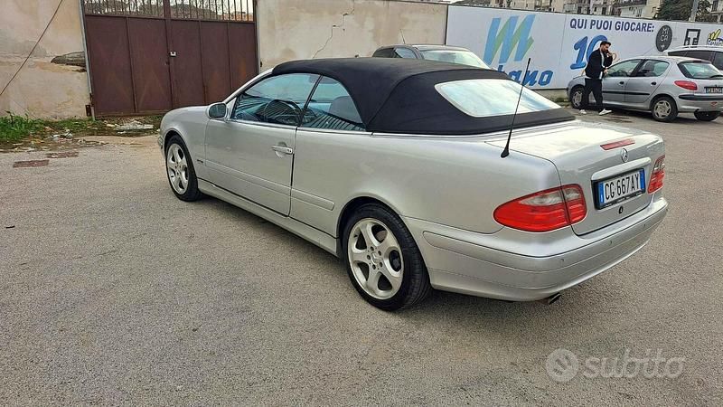 Usata Mercedes CLK200 2003 Grigio Cabrio