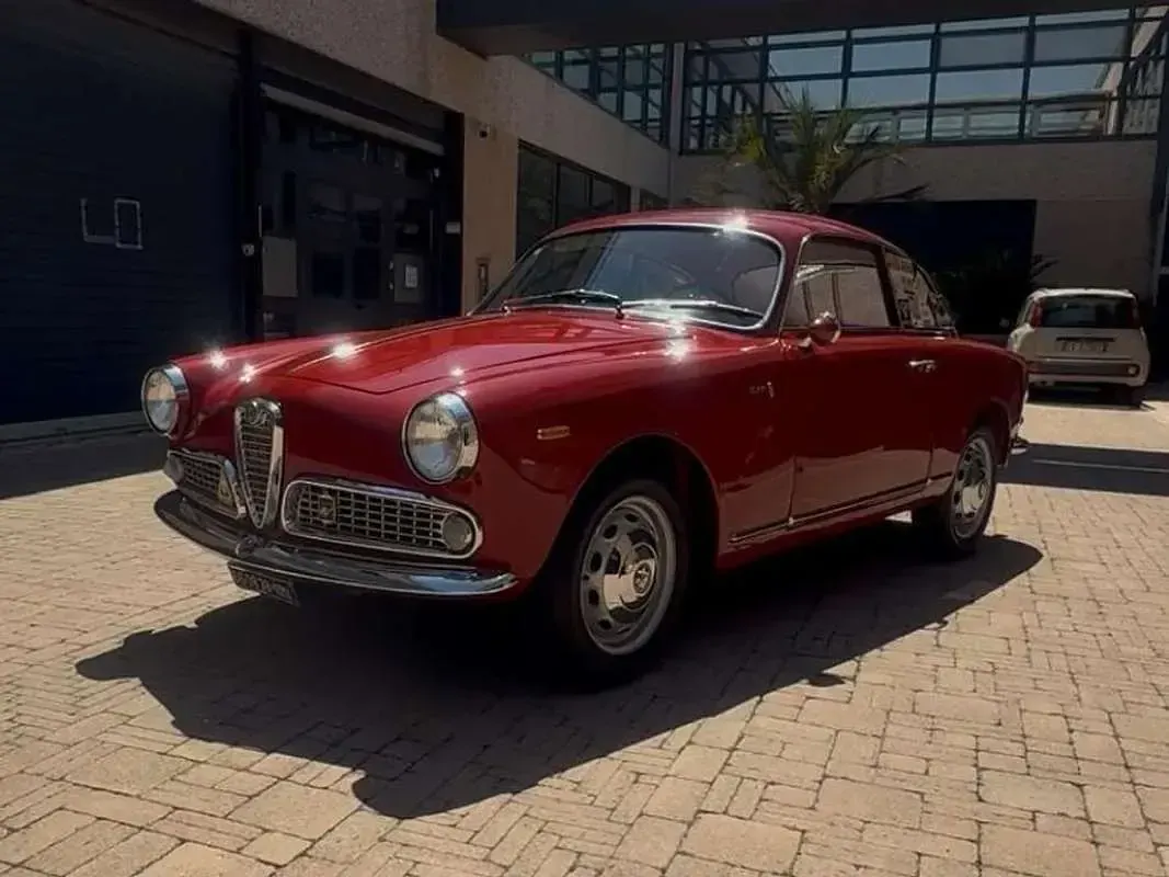Usata Alfa Romeo Giulia Sprint Sprint 90 CV (66 kW) 1963 Rosso Coupé