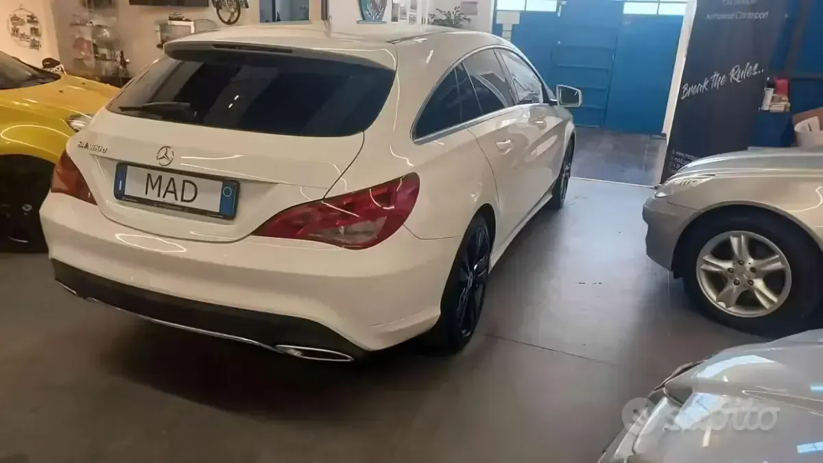 Usata Mercedes CLA180 Premium 122 CV (89 kW) 2018 Bianco Berlina