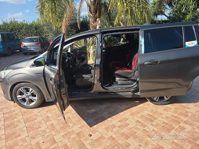 Usata Ford C-MAX 115 CV (84 kW) 2017 Grigio Monovolume