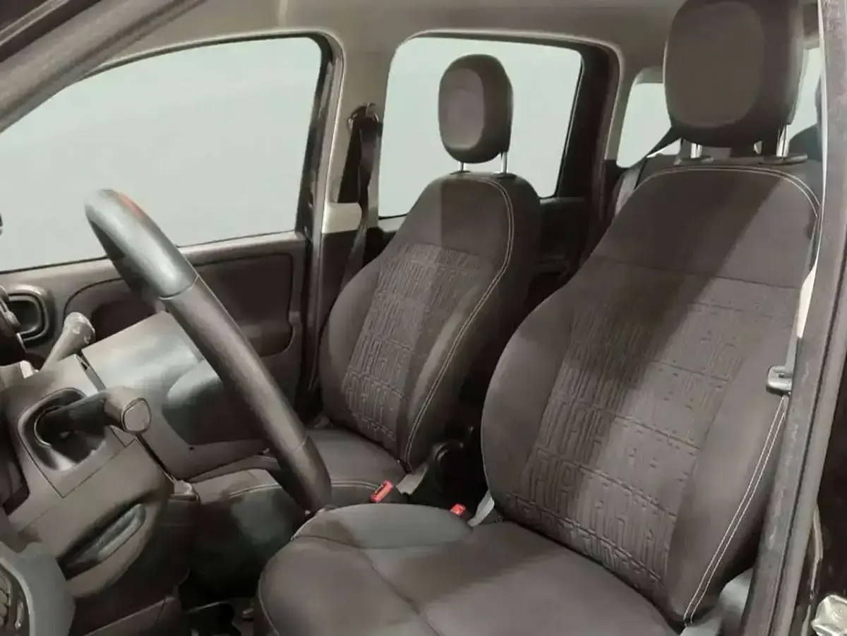 Usata Fiat Panda 69 CV (50 kW) 2023 Vari colori Utilitaria