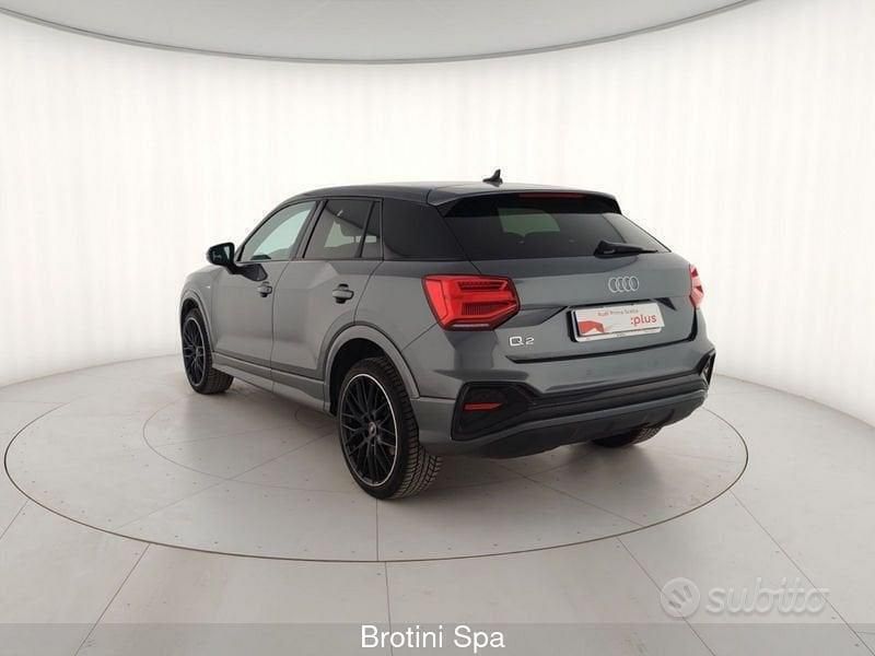 Usata Audi Q2 Ambiente 150 CV (110 kW) 2022 Grigio SUV