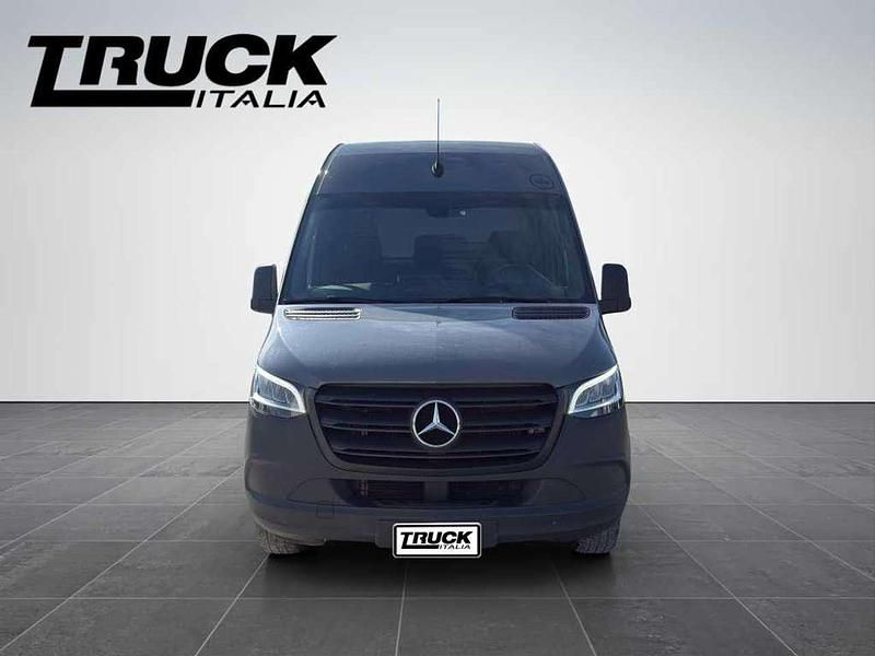 Usata Mercedes Sprinter 170 CV (125 kW) 2023 Grigio scuro Furgone