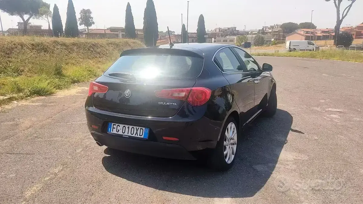 Usata Alfa Romeo Giulietta 120 CV (88 kW) 2016 Nero Utilitaria