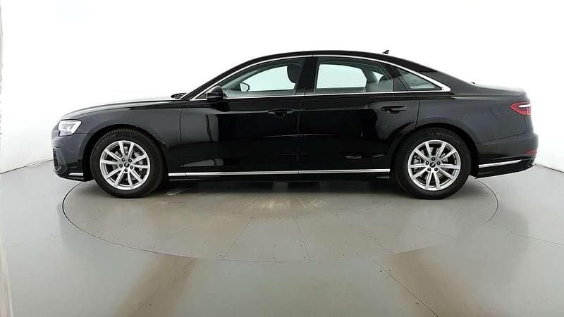 Nuova Audi A8 286 CV (210 kW) 2025 Nero brillante Berlina