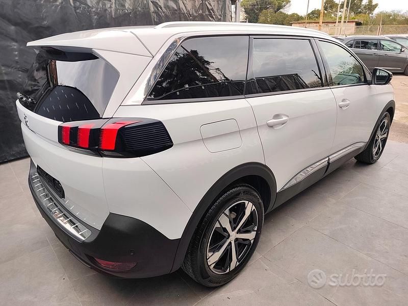 Usata Peugeot 5008 130 CV (95 kW) 2020 Bianco SUV