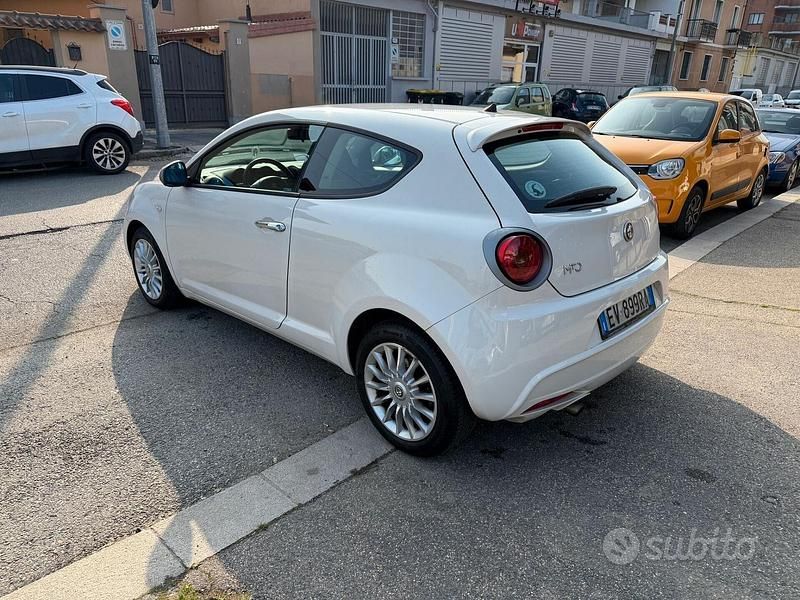 Usata Alfa Romeo MiTo Distinctive 85 CV (62 kW) 2014 Bianco Utilitaria