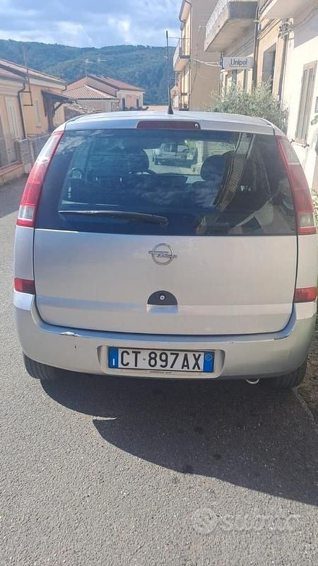 Occasion Opel Meriva 101 ch (74 kW) 2005 Gris Monospace