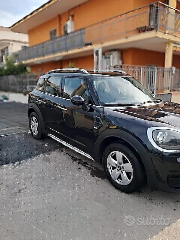 Usata Mini Cooper D Countryman Business 150 CV (110 kW) 2017 Nero SUV
