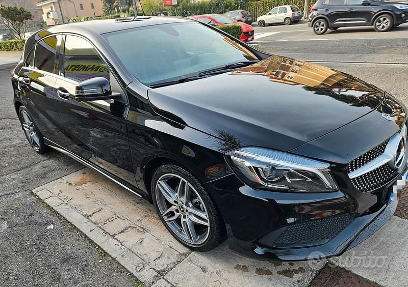 Usata Mercedes A180 Premium 109 CV (80 kW) 2018 Nero Berlina