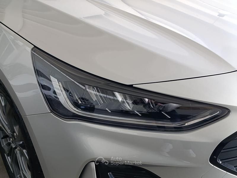 Usata Ford Focus ST-Line 125 CV (91 kW) 2022 Argento Station wagon