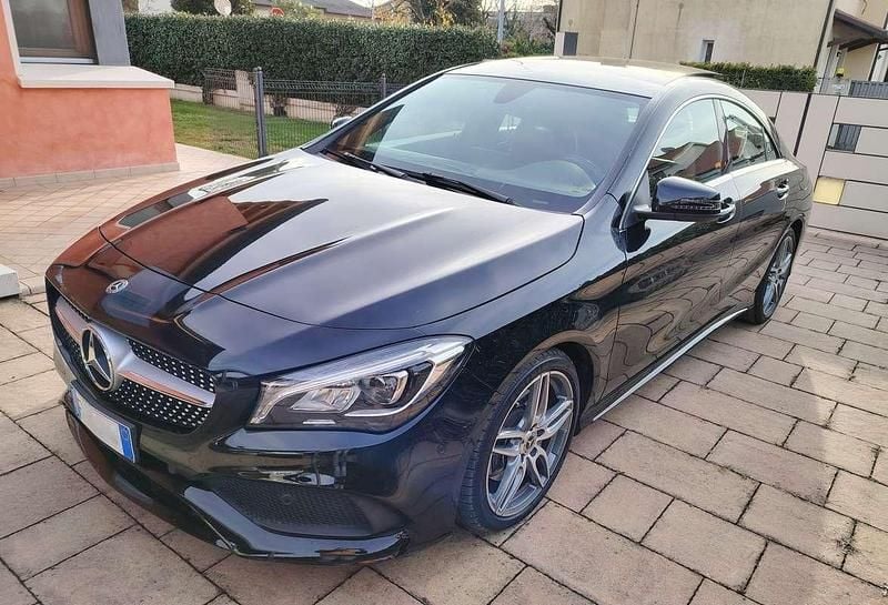 Usata Mercedes CLA220 Premium 177 CV (130 kW) 2018 Nero Berlina