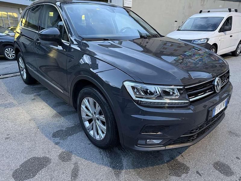 Usata VW Tiguan Business 150 CV (110 kW) 2018 Grigio SUV