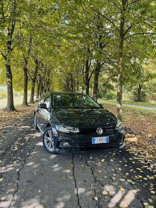 Usata 2020 VW Polo Sportline Tre volumi | 13.500 € (Buon prezzo) - Immagine 1/4