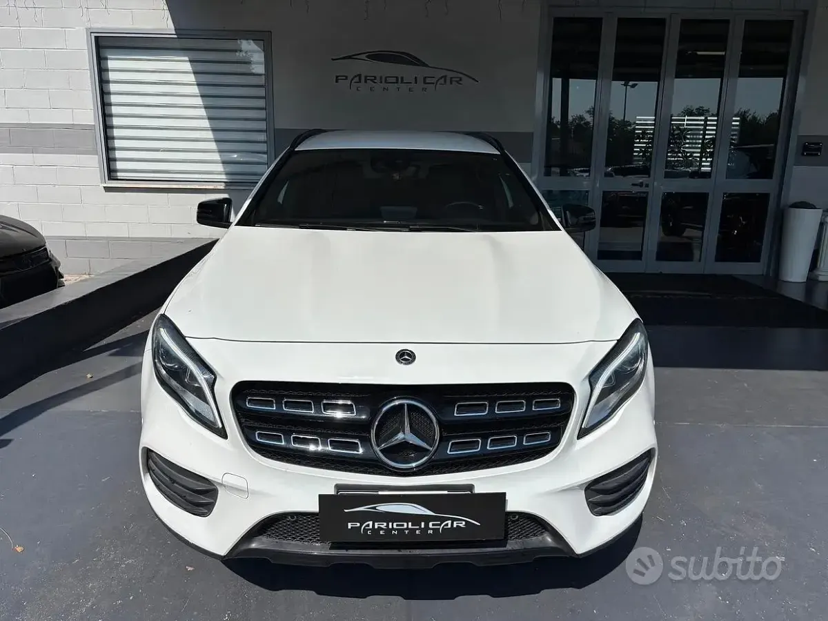 Usata Mercedes GLA200 Premium 136 CV (100 kW) 2018 Bianco SUV