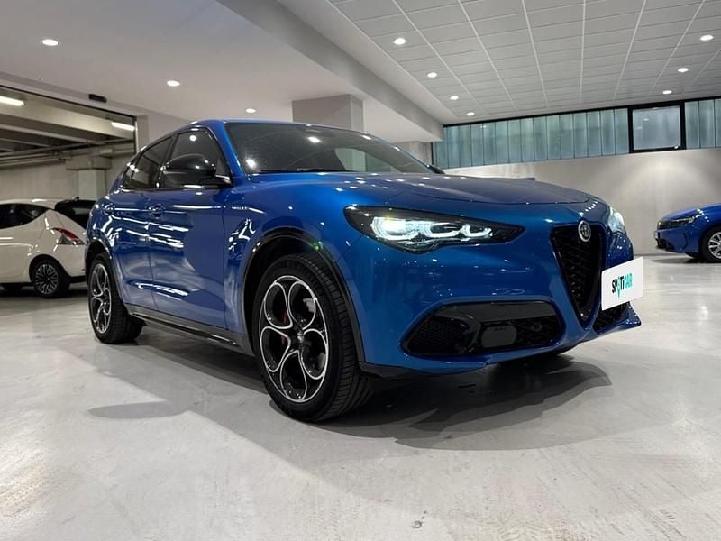 Usata Alfa Romeo Stelvio Veloce 210 CV (154 kW) 2024 Blu SUV