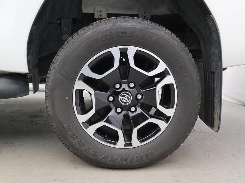 Usata Toyota HiLux Executive 150 CV (110 kW) 2021 Bianco Pick-up