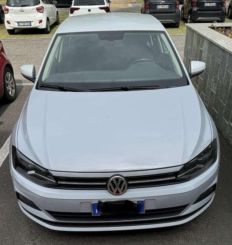 Usata 2020 VW Polo Comfortline Tre volumi | 13.500 € (Ottimo prezzo) - Immagine 1/4