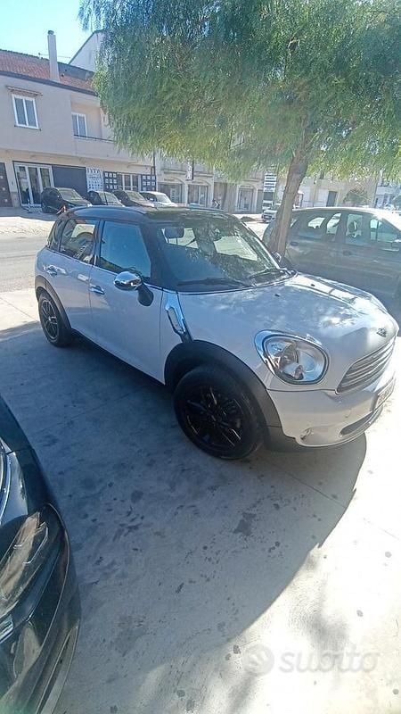 Usata Mini Countryman 122 CV (89 kW) 2012 Bianco SUV