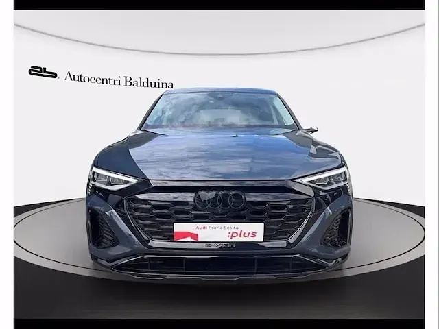 Usata Audi Q8 e-tron S-Line 300 kW (408 CV) 2024 Blu plasma metallizzato SUV