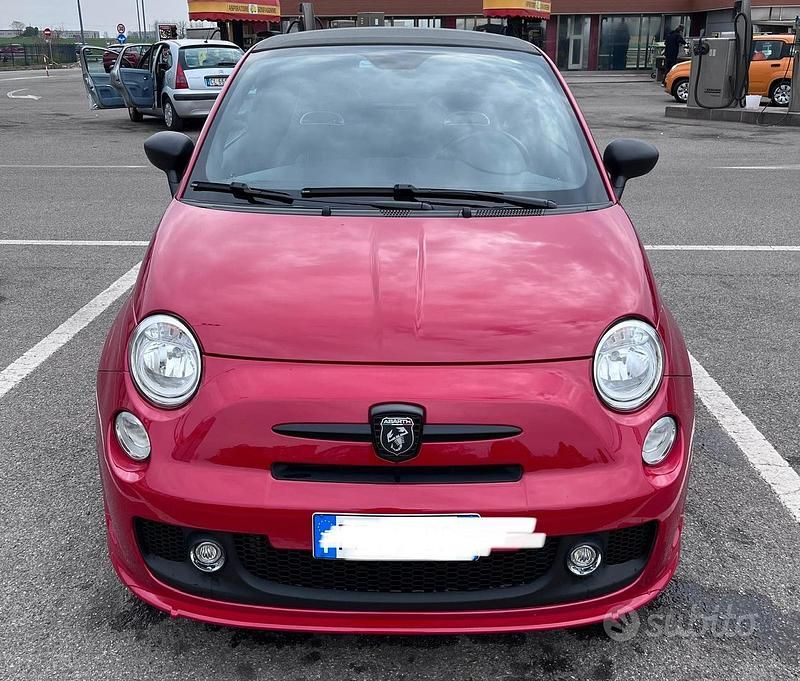 Usata Abarth 500C Custom 140 CV (102 kW) 2016 Rosso Cabrio